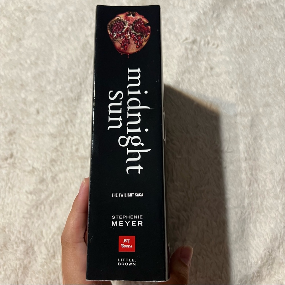 🌴Midnight Sun by Stephenie Meyer Paperback Book - Picture 2 of 4